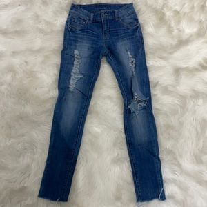 Low waisted skinny jeans